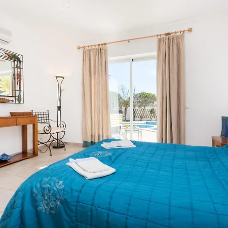 Coolhouses Algarve Luz, 2 Bed Semi Detached Villa, Jardim Palmeiras Condominium, A * Montinhos da Luz