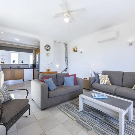 Coolhouses Algarve Luz, 2 Bed Semi Detached Villa, Jardim Palmeiras Condominium, A 펜션 Mato Porcas