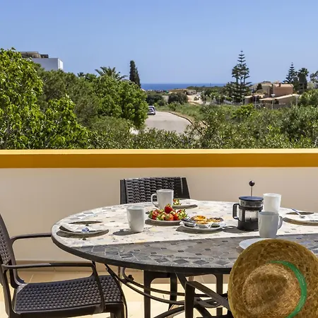 펜션 Coolhouses Algarve Luz, 2 Bed Semi Detached Villa, Jardim Palmeiras Condominium, A