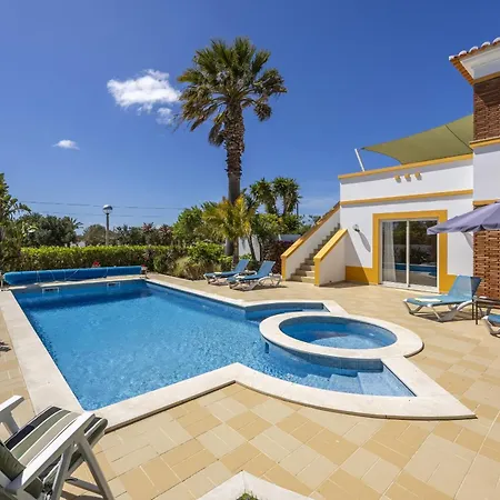 Coolhouses Algarve Luz, 2 Bed Semi Detached Villa, Jardim Palmeiras Condominium, A 펜션 Mato Porcas
