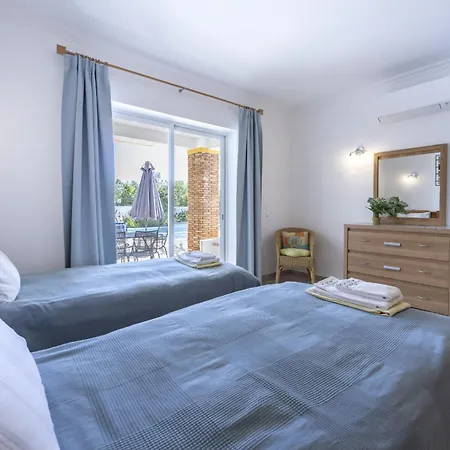 Coolhouses Algarve Luz, 2 Bed Semi Detached Villa, Jardim Palmeiras Condominium, A * Mato Porcas