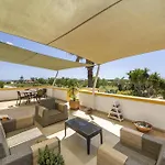 펜션 Coolhouses Algarve Luz, 2 Bed Semi Detached Villa, Jardim Palmeiras Condominium, A *