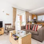 بيت للعطل Coolhouses Algarve Luz, 2 Bed Semi Detached Villa, Jardim Palmeiras Condominium, A Mato Porcas