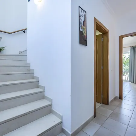 Holiday home Coolhouses Algarve Luz, 2 Bed Semi Detached Villa, Jardim Palmeiras Condominium, A Mato Porcas