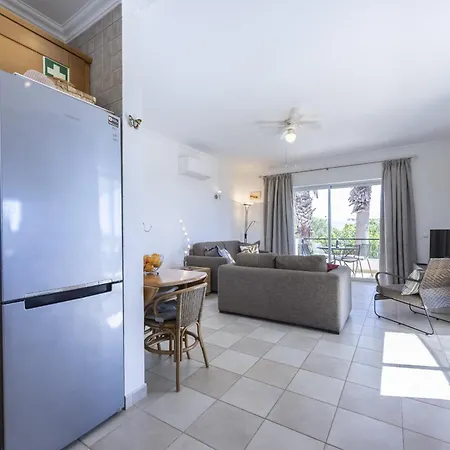 Coolhouses Algarve Luz, 2 Bed Semi Detached Villa, Jardim Palmeiras Condominium, A Holiday home