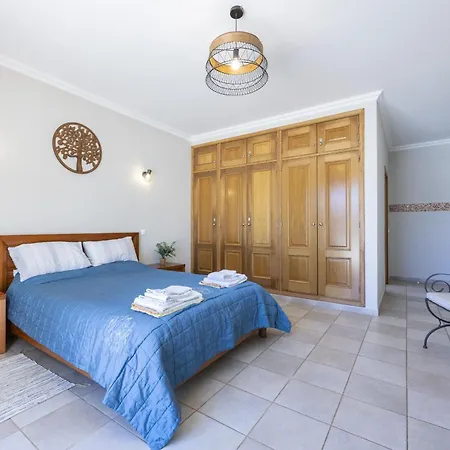 Coolhouses Algarve Luz, 2 Bed Semi Detached Villa, Jardim Palmeiras Condominium, A Holiday home